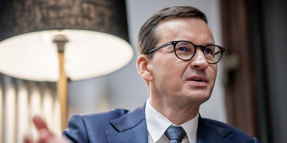 ARCHIV - Mateusz Morawiecki, Ministerpräsident von Polen, aufgenommen bei einem Interview mit der Deutschen Presse-Agentur dpa. Morawiecki hofft, dass die neue Bundesregierung einen Kurswechsel im Streit um die Gas-Pipeline Nord Stream 2 vollzieht...