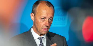 ARCHIV - CDU-Politiker Friedrich Merz spricht von einem «Tiefpunkt unserer Zusammenarbeit». Foto: Michael Reichel/dpa