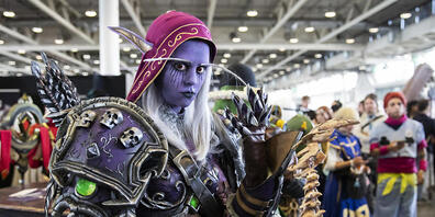 Schrill, bunt, auffällig: Ein Cosplayer an der diesjährigen "Fantasy Basel - The Swiss Comic Con 2021" in Basel.