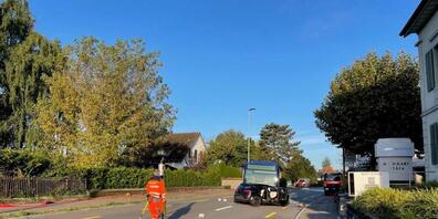 Bei dem Unfall auf der Seestrasse in Stäfa wurde der 26-jährige Autofahrer schwer verletzt.