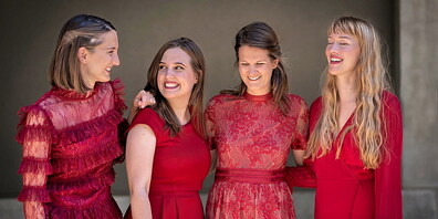 Das temperamentvolle Quartett (von links) Daniela Villiger, Rebekka Bräm, Nicole Hitz und Editha Lambert präsentiert »Best of dezibelles»
