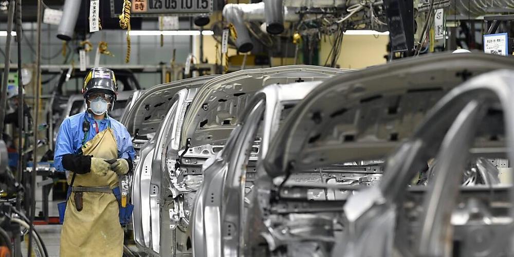 Der japanische Autoriese Toyota kürzt die Produktionsziele. Grund ist der anhaltende Chipmangel auf dem Weltmarkt.(Archivbild)