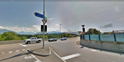 Für die Rickenstrasse liegen jetzt mehrere Varianten zur Optimierung und Entlastung vor. Nicht dabei: ein Tunnel Neuhaus–Wattwil. (Archivbild)