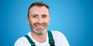 Peter Helbling, Landschaftsgärtner bei der Gemeinde, ist eines der Werbegesichter für die zweite Kampagne des VZGV.