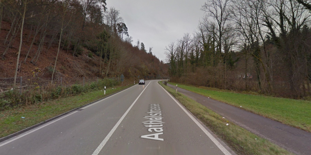 Aathalstrasse zwischen Uster und Wetzikon