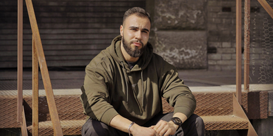 Der 22-jährige Kronov kommt aus St.Gallen und hat heute seinen neuen Song veröffentlicht.