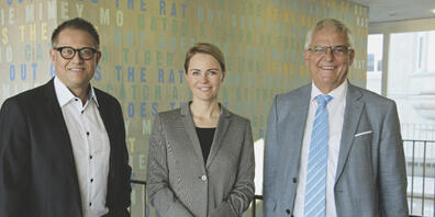 Sie impfen weiter: Apothekerpräsident Lorenz Schmid, Gesundheitsdirektorin Natalie Rickli und Ärztepräsident Josef Widler (v.l.n.r.).