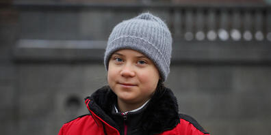 Die schwedische Klimaaktivistin Greta Thunberg steht am Ort ihrer freitäglichen Klimaproteste vor dem Reichstag in Stockholm. (Archivbild) Foto: Steffen Trumpf/dpa