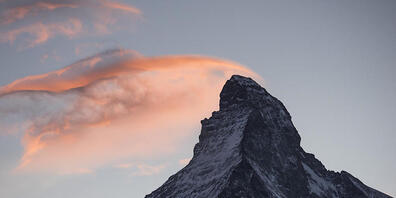 Das Matterhorn zählt zu einem der höchsten, freistehenden Gipfel der Alpen. Forschende haben nun seine winzigen Bewegungen erfasst. (Archivbild)