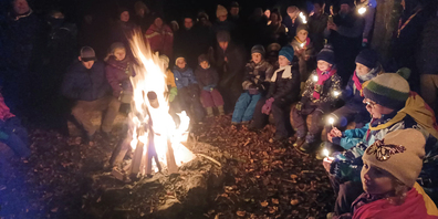 Lagerfeuer und Vorweihnachtsromantik