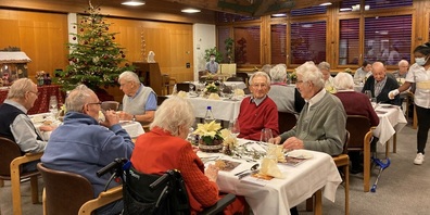 Weihnachtsfeier 2021 im Betagtenzentrum Schwalbe.