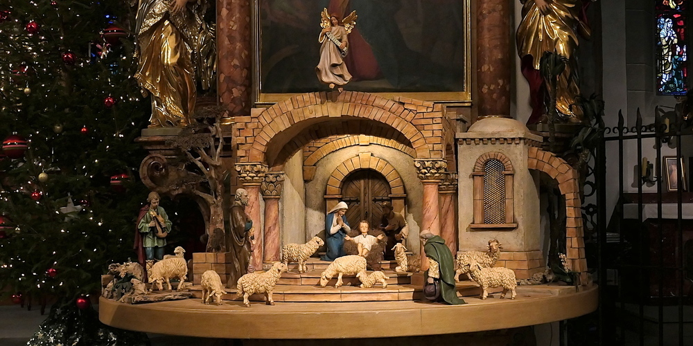 Die Krippenszene aus der Weihnachtsgeschichte, derzeit wieder in der Kirche Mutter zum guten Rat in Berneck zu bestaunen.