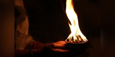 Das Fest  wurde als Wiedergeburt der Sonne gefeiert.