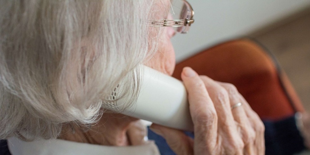 Vorsicht bei verwirrenden Anrufen. Oft stecken Betrüger dahinter.