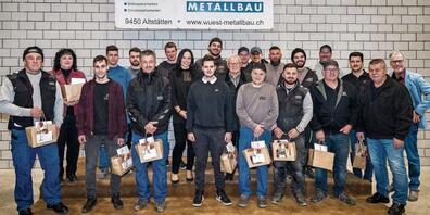 Die Jubilare der Wüst Metallbau AG