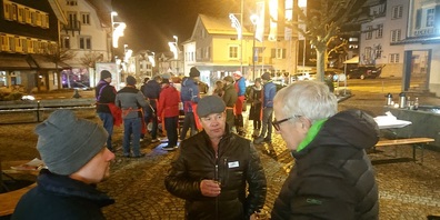 Neujahrsbegrüssung des Gewerbevereins Oberuzwil: Anstossen auf das neue Jahr und Diskussionen über aktuelle Themen standen neben dem Fonduegenuss im Vordergrund.