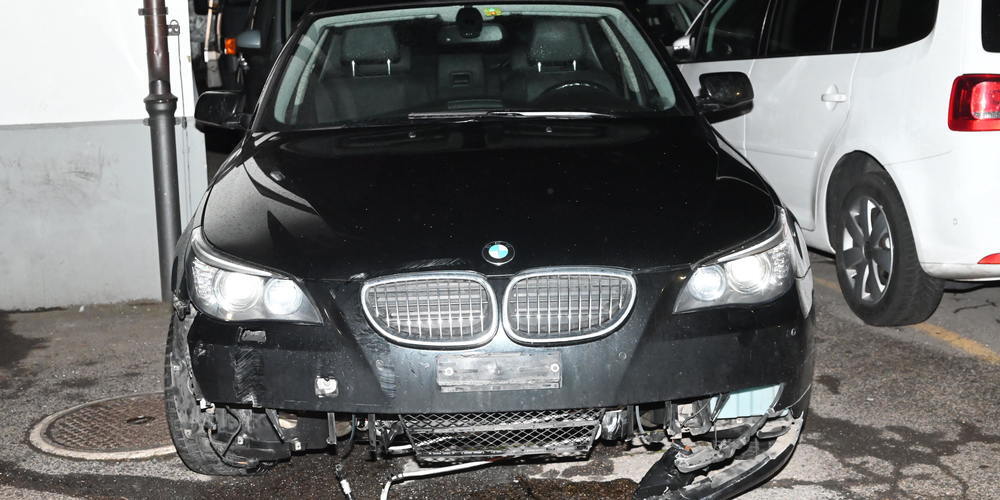 Wer sein Auto liebt, der fährt nur nüchtern. Und nicht in Gartenzäune hinein...