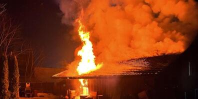 Die Scheune in Winterthur Grüze brannte lichterloh.