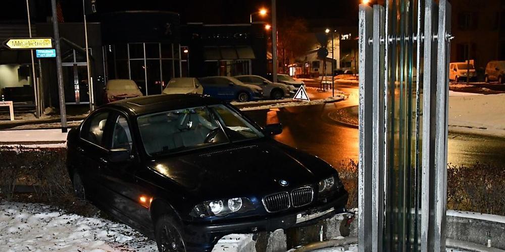 Ein betrunkener Lernfahrer hat in dern Stadt Chur einen Selbstunfall gebaut. Nun ist er seinen Lernfahrausweis los.