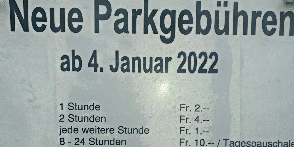 Die neue Tafel in Grynau.