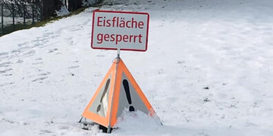 Die Eröffnung des Natureisfelds in Dürnten verzögert sich - leider auch wegen mutwilligen Beschädigungen.