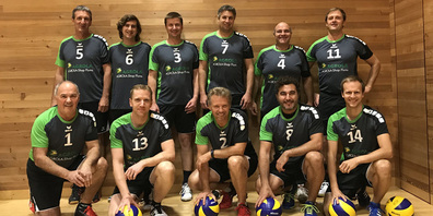 Siegreich: Die Männer des VBC Walenstadt besiegen 3.-Liga-Tabellenführer Volley Surselva.