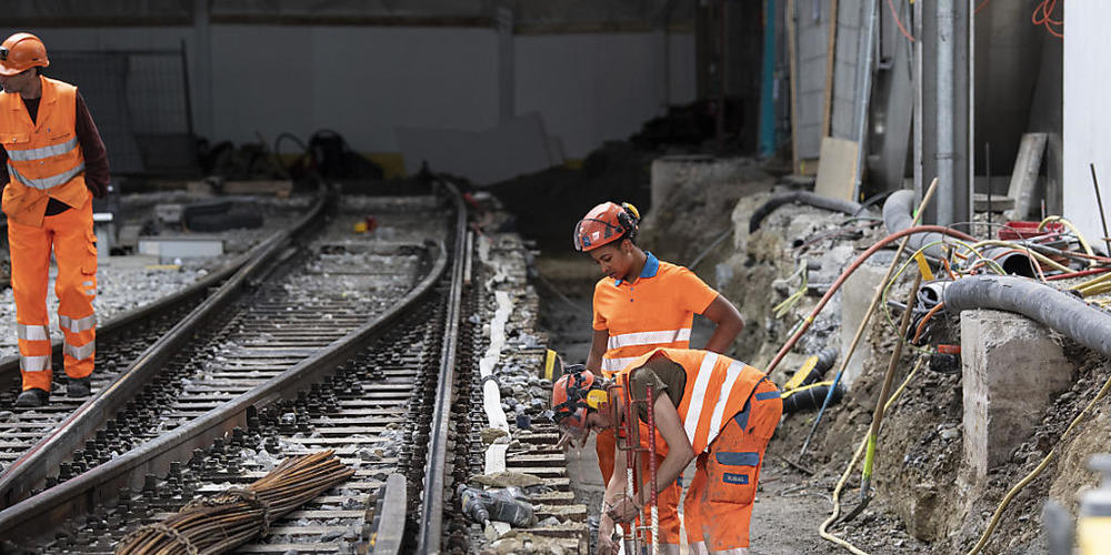 Bahnreisende zwischen St. Gallen und Zürich müssen in den kommenden Jahren wegen Baustellen mit Behinderungen rechnen. (Symbolbild)