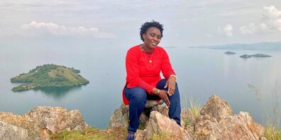 Josephine Niyikiza ist zum ersten Mal zurück in Rwanda – nun erzählt sie im katholischen Kirchgemeindehaus von ihren Erfahrungen.