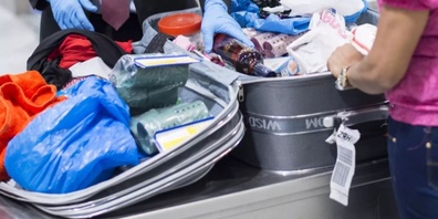 134 kg Khat, 85 kg Kokain, 15 kg Heroin und kleinere Mengen anderer illegaler Betäubungsmittel sichergestellt.