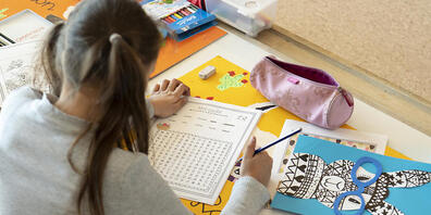 Für Bündner Schulen würde die Betreuung von Kindern in den Schulferien einen erheblichen Mehraufwand bedeuten. (Symbolbild)