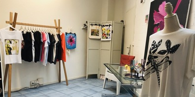 Schon als kleines Kind war die Schaffhauserin vom Kreativen und der Kunst fasziniert, heute hat sie ihren eigenen Showroom, in welchen sie ihre Kollektionen ausstellen kann.