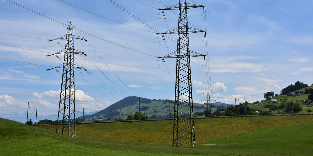 Hohe Summen flossen in den Netzausbau und -unterhalt, um die Versorgungssicherheit zu gewährleisten.