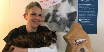 Katja Kuster mit dem liebenswürdigen Kater Pünktli.