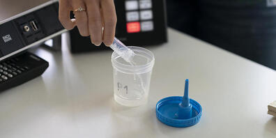 Die Ostschweizer Kantone sind gegen ein schweizweites Obligatorium für repetitive Tests in Schulen. (Symbolbild)