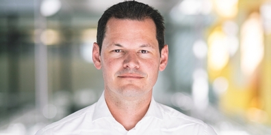Der frühere Genfer Staatsrat Pierre Maudet blieb trotz schwerer Verfehlungen noch über zwei Jahre im Amt.