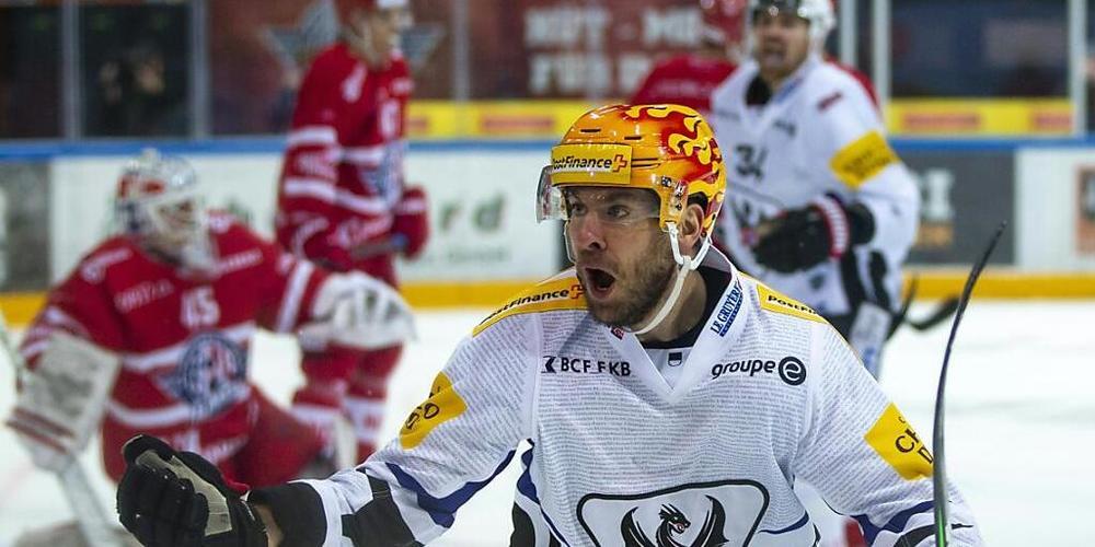 Fribourgs Topskorer Chris DiDomenico freut sich über sein 11. Saisontor