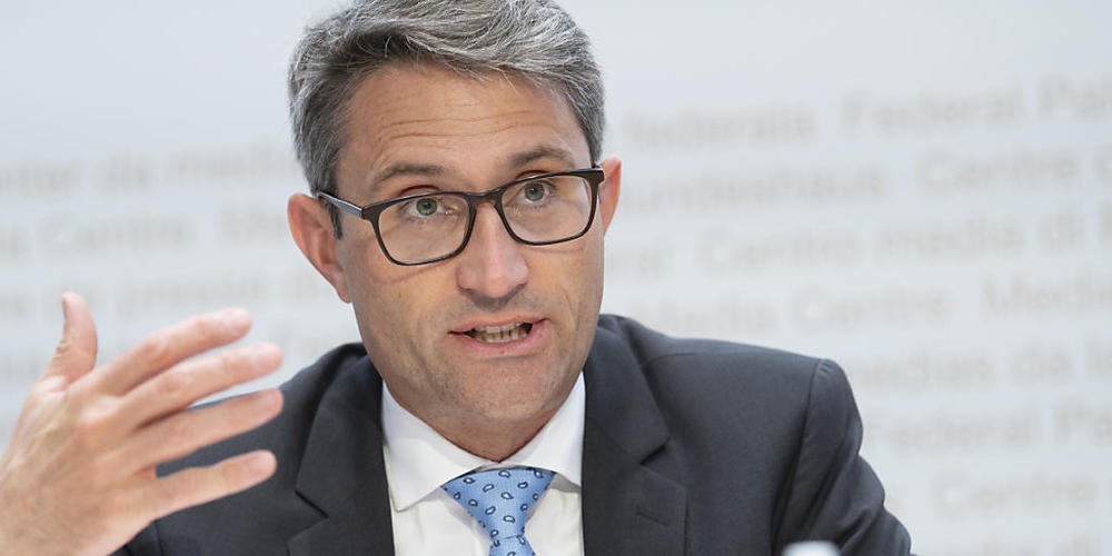 Die Konferenz der Gesundheitsdirektoren ist laut ihrem Präsidenten, Lukas Engelberger, gegen eine allgemeine Impfpflicht. Damit würde nur eine Drohkulisse aufgebaut, die die Impfmotivation gefährden könnte. (Archivbild)