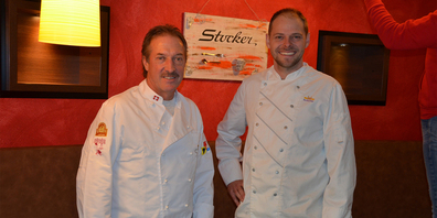 Auch wenn die Backstube selber nicht mehr betrieben wird, kommt dieser Wechsel sowohl für Michael Stocker (rechts) wie für Raffael Schefer (links) und nicht zuletzt das Dorf Freienbach einem Glücksfall gleich. 