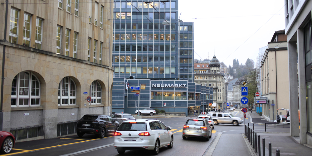 Das Zentrum gehört zum Departement Gesundheit und hat seinen Sitz nicht im Fachhochschulzentrum, sondern im Neumarkt.