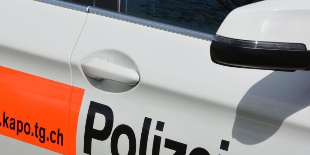 Die Thurgauer Kantonspolizei hat nach umfangreichen Ermittlungen eine Raserin festgenommen. (Symbolbild)
