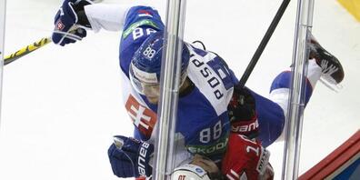 An der vergangenen WM in Riga fiel Kristian Pospisil mit einem überharten Einsteigen gegen Andres Ambühl auf. Nun kommt es zum Wiedersehen in der HCD-Garderobe