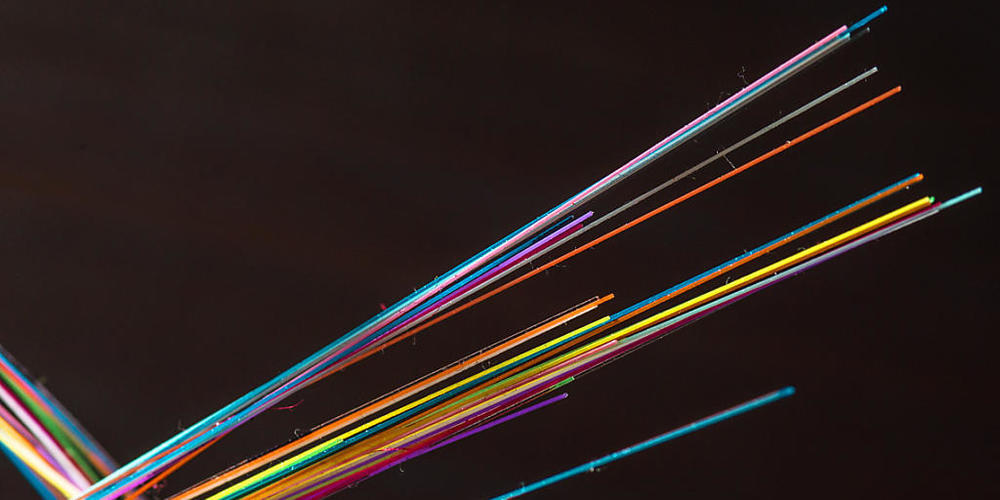 Im Streit um den Bau des Glasfasernetzes lehnt das Bundesgericht eine aufschiebende Wirkung des jüngsten Urteils ab. (Archivbild)