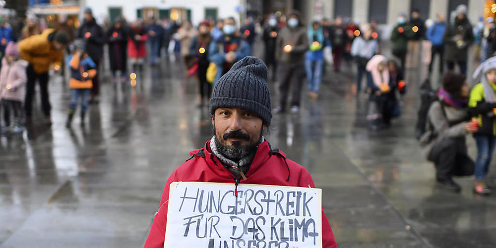 Der Klima-Aktivist Guillermo Fernandez beendet nach 39 Tagen seinen Hungerstreik.