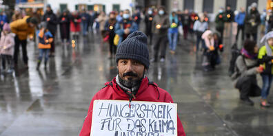 Der Klima-Aktivist Guillermo Fernandez beendet nach 39 Tagen seinen Hungerstreik.