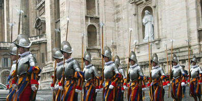 Obwohl Zürich kein katholischer Kanton ist, unterstützt er den Neubau der Kaserne für die Schweizergardisten im Vatikan. (Archivbild)