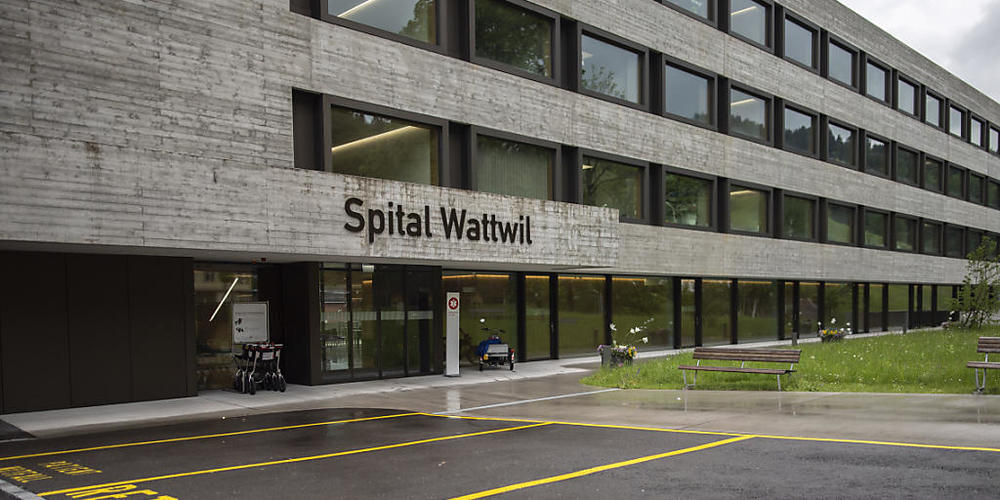 Die Stimmberechtigten von Wattwil entscheiden am kommenden Wochenende über den Kauf der Spitalliegenschaft vom Kanton für 9,5 Millionen Franken. (Archivbild)