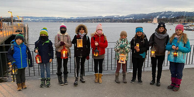 Die Ministranten holten am Sonntag das Friedenslicht in Zürich.