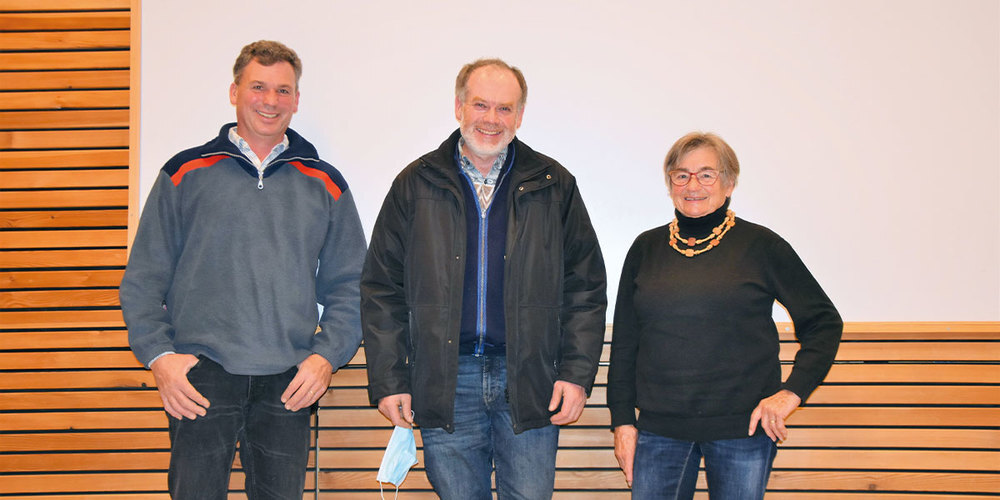 Der letzte Furner Bürgerrat (v. l.): Bernhard Bärtsch (Präsident), Johann Roffler (Kassier) und Uschi Bärtsch (Aktuarin).