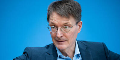 dpatopbilder - Karl Lauterbach (SPD), Bundesminister für Gesundheit in Deutschland, äußert sich zur Corona-Situation. Foto: Bernd von Jutrczenka/dpa