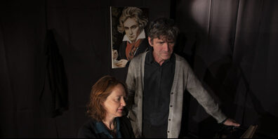 Matthias Flückiger und Claire Pasquier lesen aus Charles Dickens «Weihnachtsgeschichte» vor